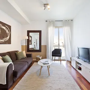 Ola Living Plaza Catalunya , Barcelona España